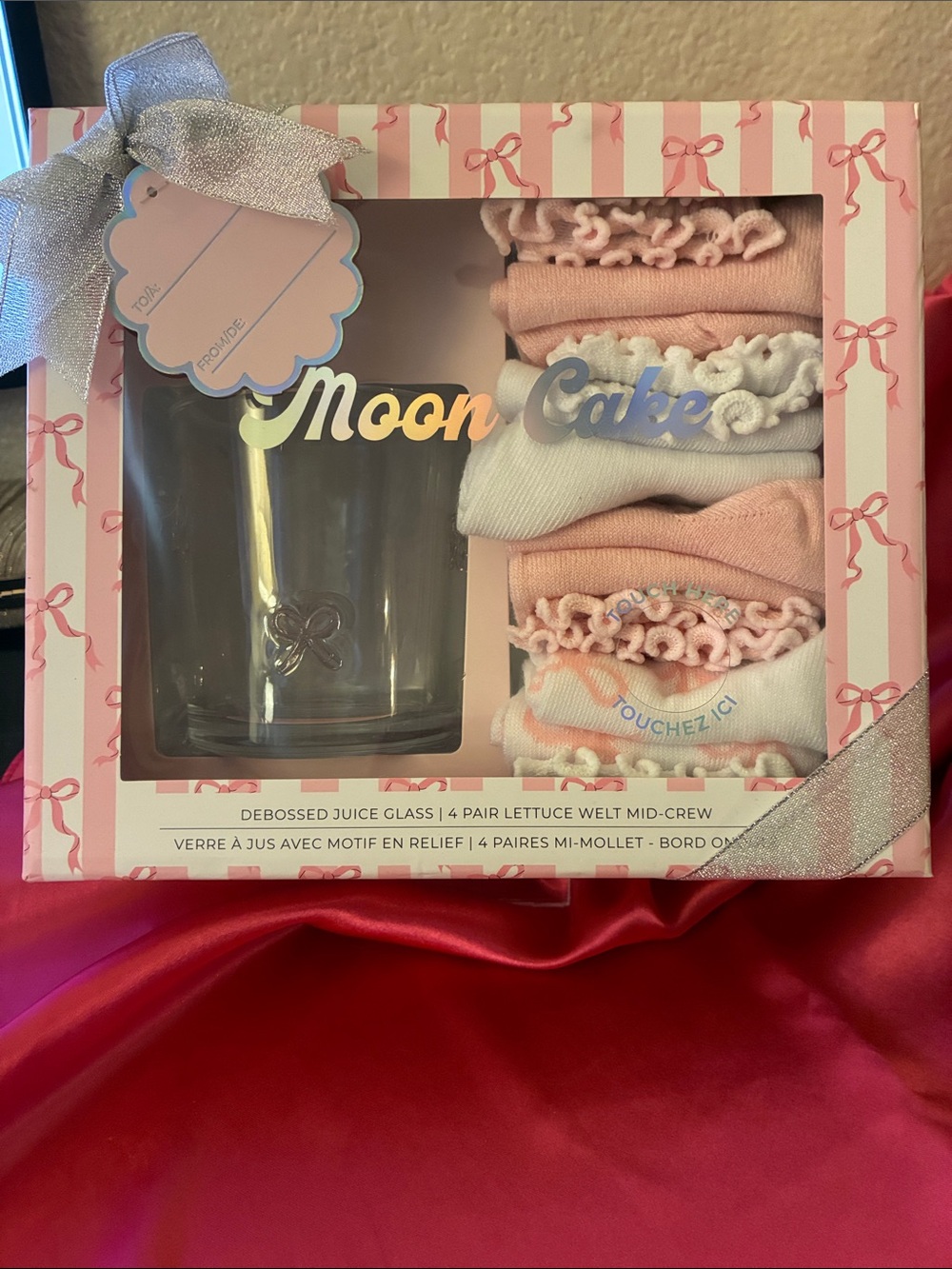 Pink & White Women’s Sock Gift Set with Debossed Glass